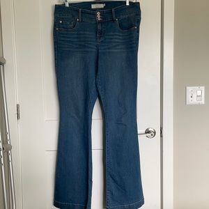 Torrid Jegging Flare Jeans 16 Extra Tall